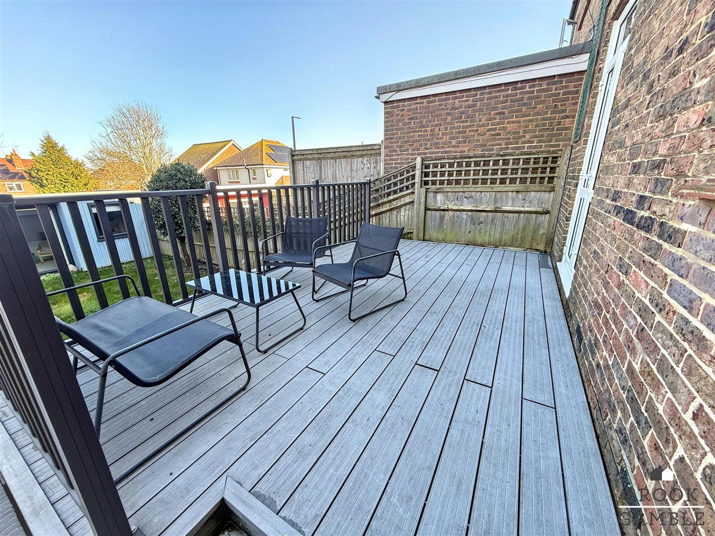 3 Bedroom House. Longland Road in Eastbourne, East Sussex 18